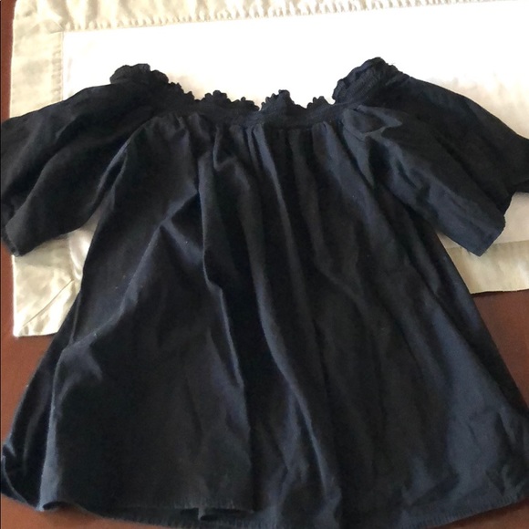 Girls Black Off-The-Shoulder Top - Picture 1 of 2